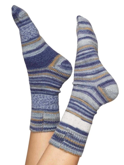 Sockengarn in ocker-blau