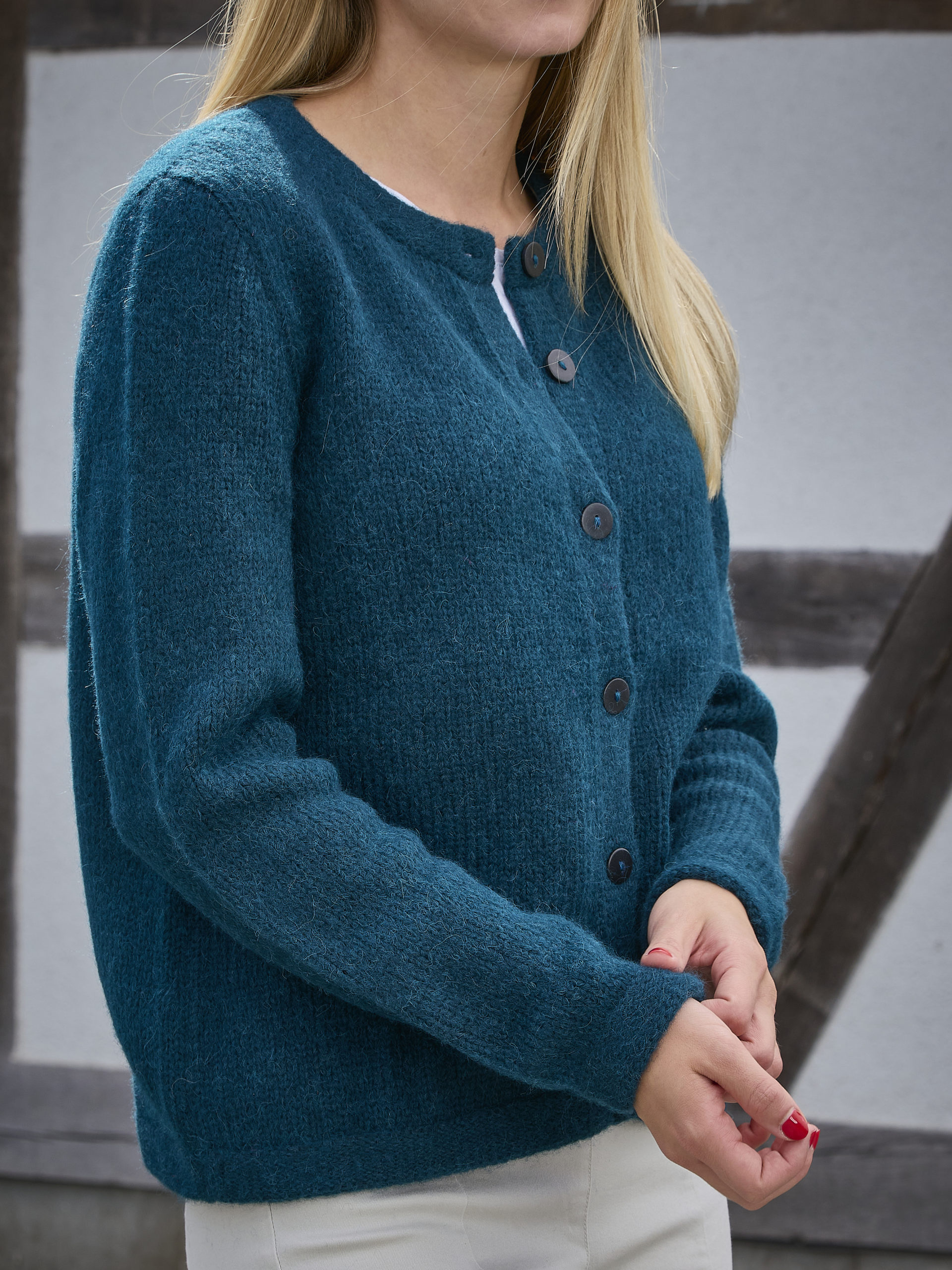 alpaka-strickjacke-asa-aus-baby-alpaka-und-wolle petrol