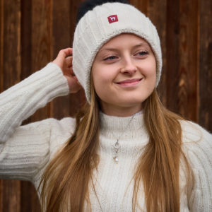 Alpakamütze Bianca mit Bommel in weiß