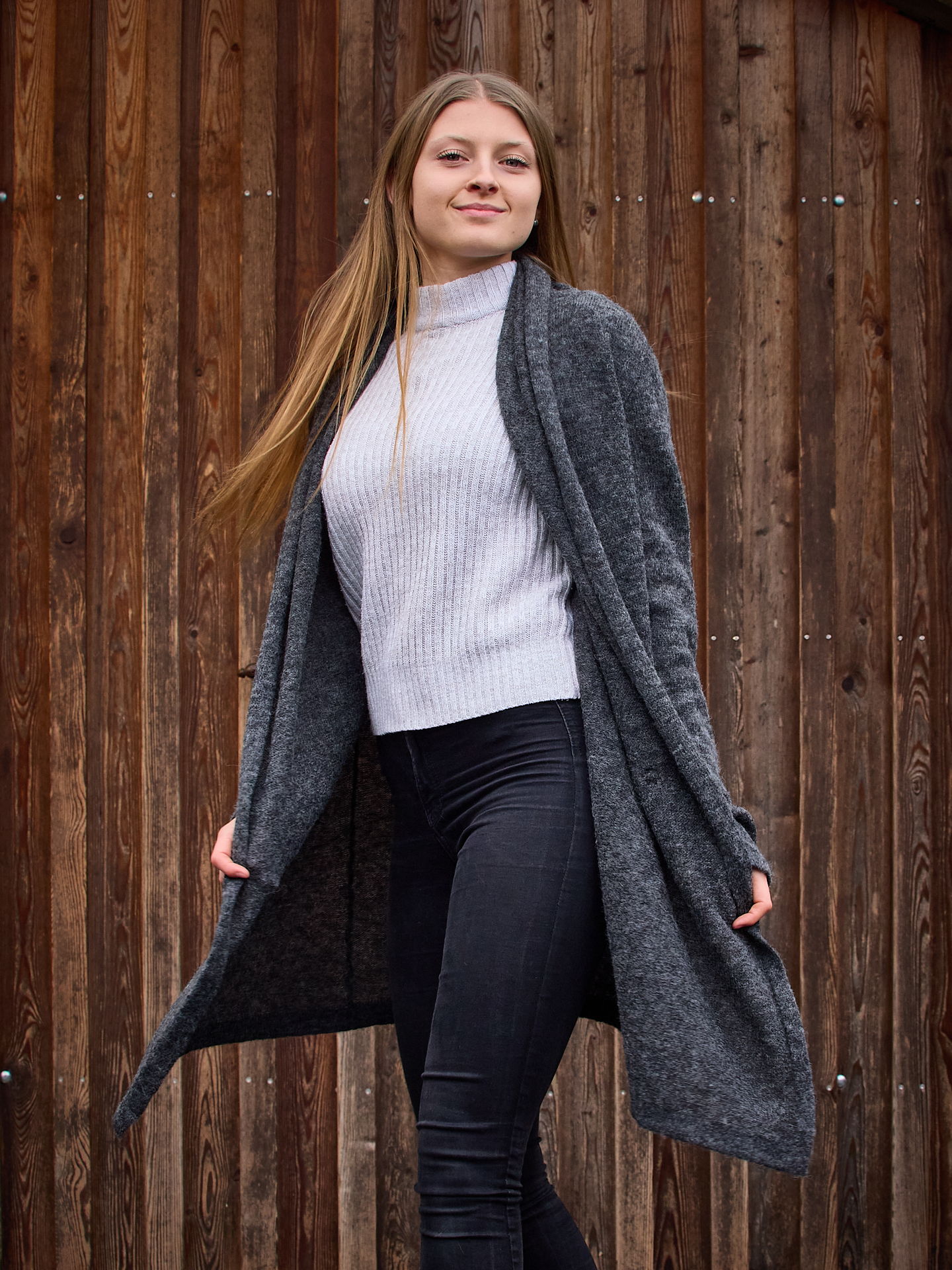 Lange Strickjacke Paulina in grau