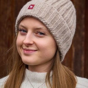 Alpakamütze Bianca in der Farbe sand