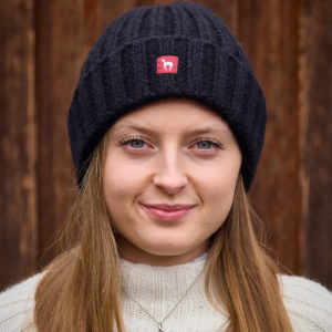 Warme Alpakamütze Bianca in schwarz
