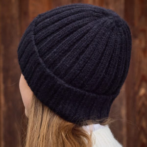 Warme Alpakamütze Bianca in schwarz