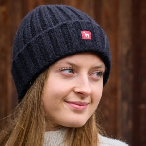 Warme Alpakamütze bianca in schwarz