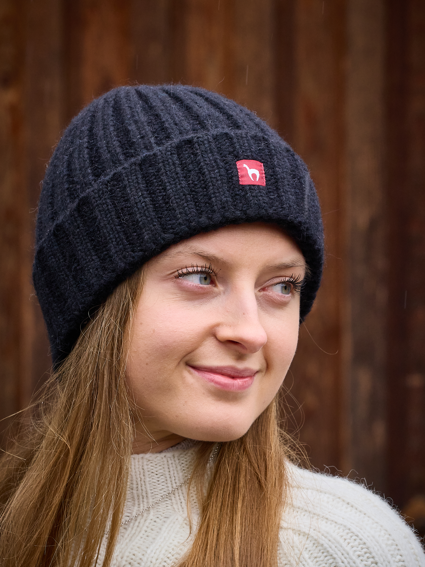 Warme Alpakamütze bianca in schwarz