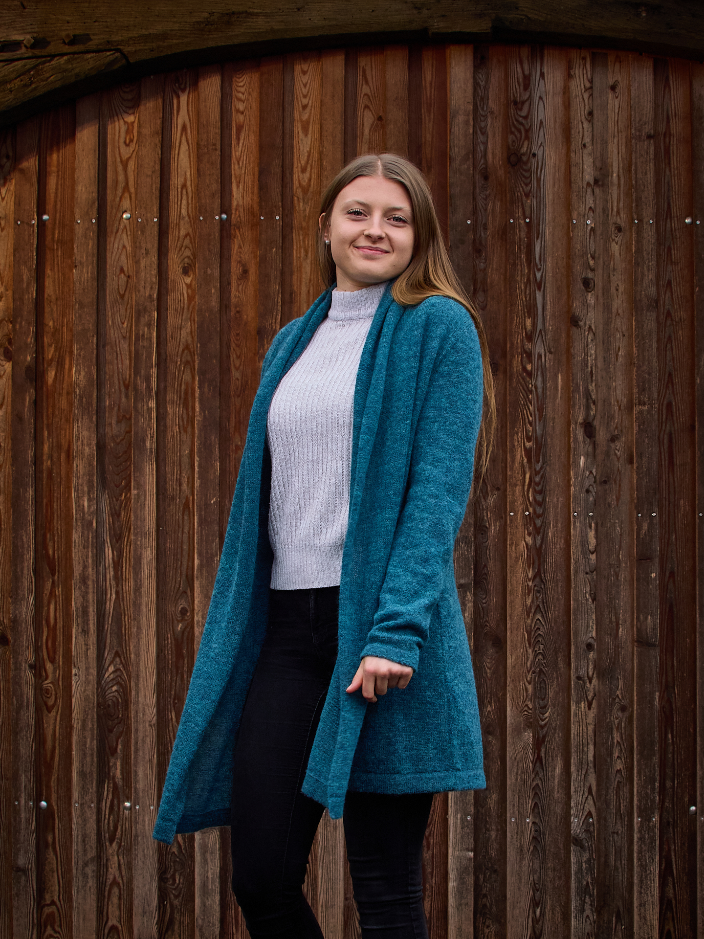 Lange Strickjacke Paulina in petrol