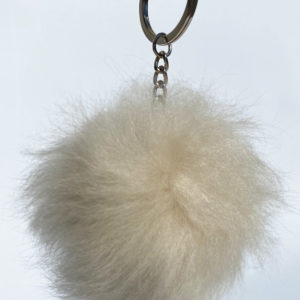 Schlüsselanhänger mit Fellbommel