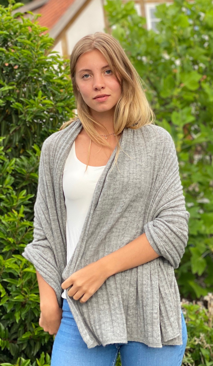 Schal/Stola Suave aus Babyalpaka in silbergrau mit Zopfmuster